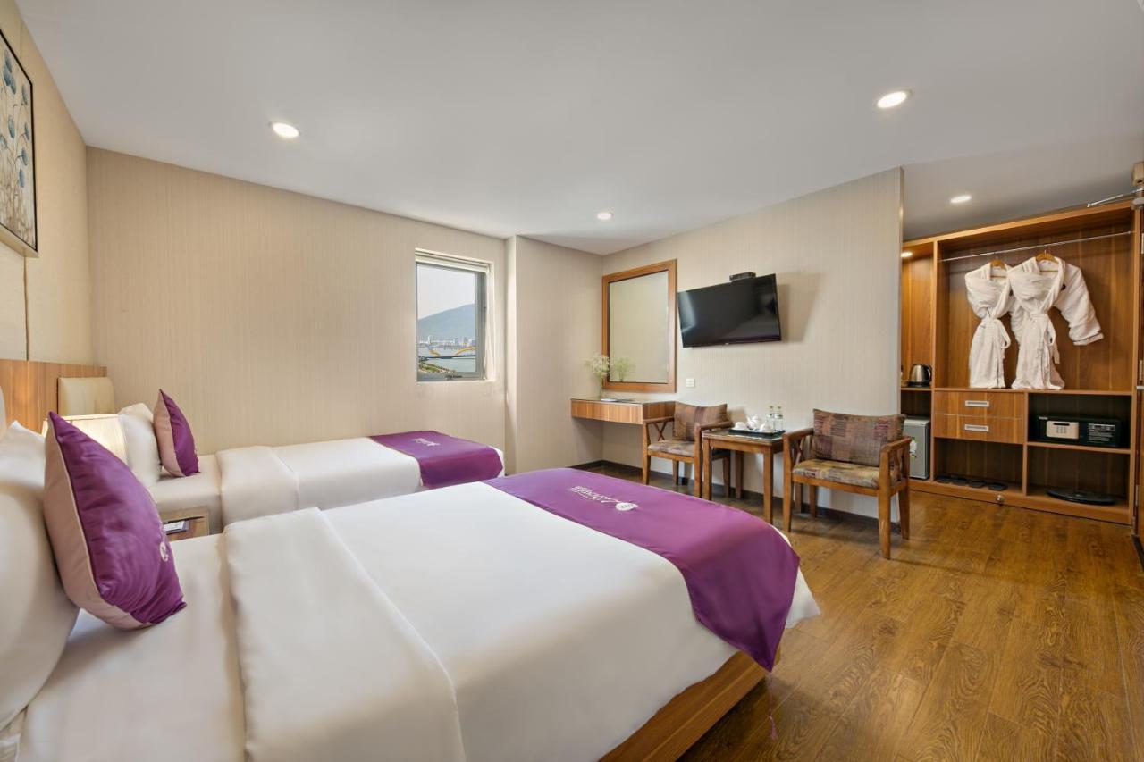 Lavender Riverside Hotel Дананг Экстерьер фото