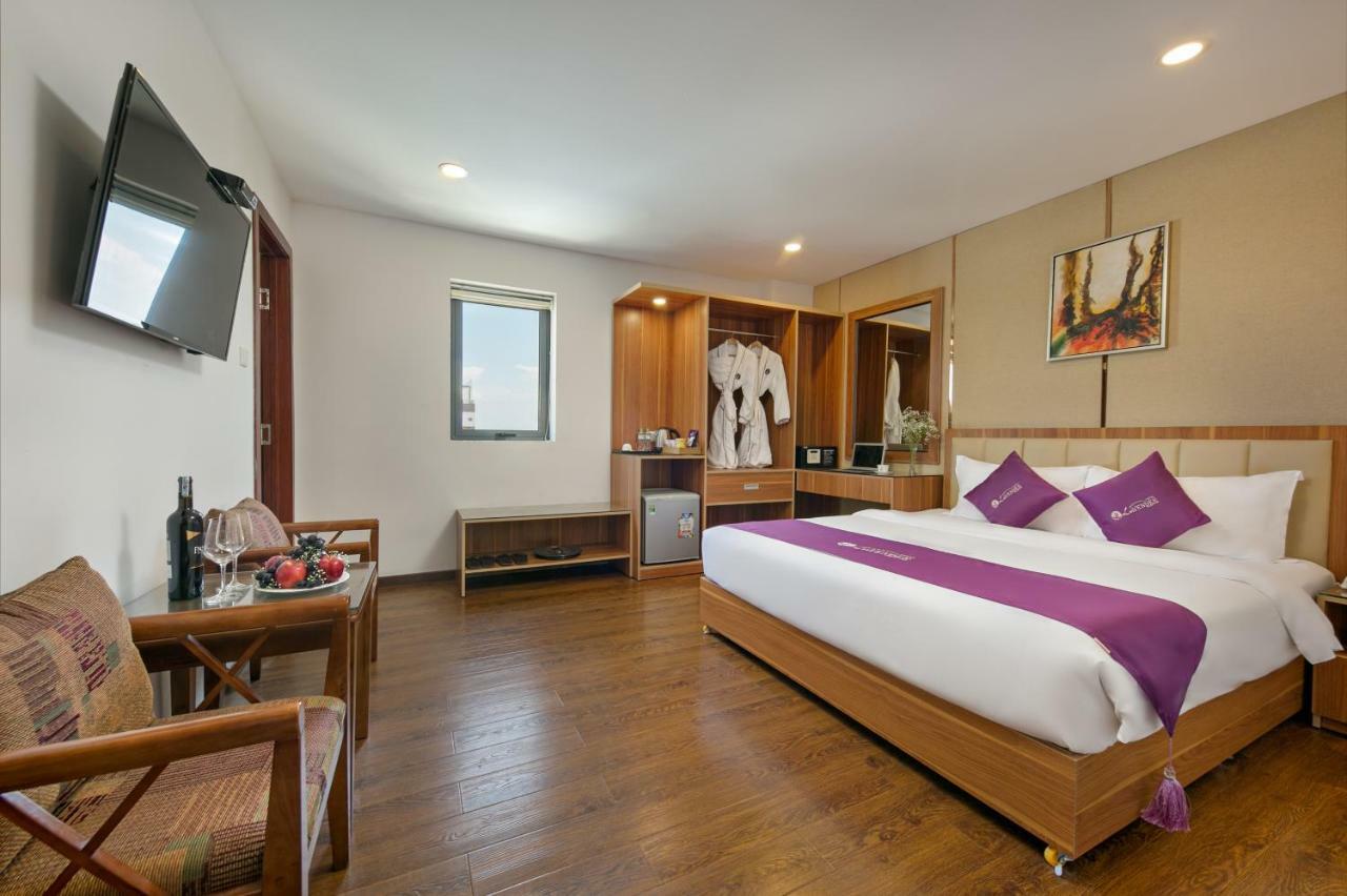 Lavender Riverside Hotel Дананг Экстерьер фото