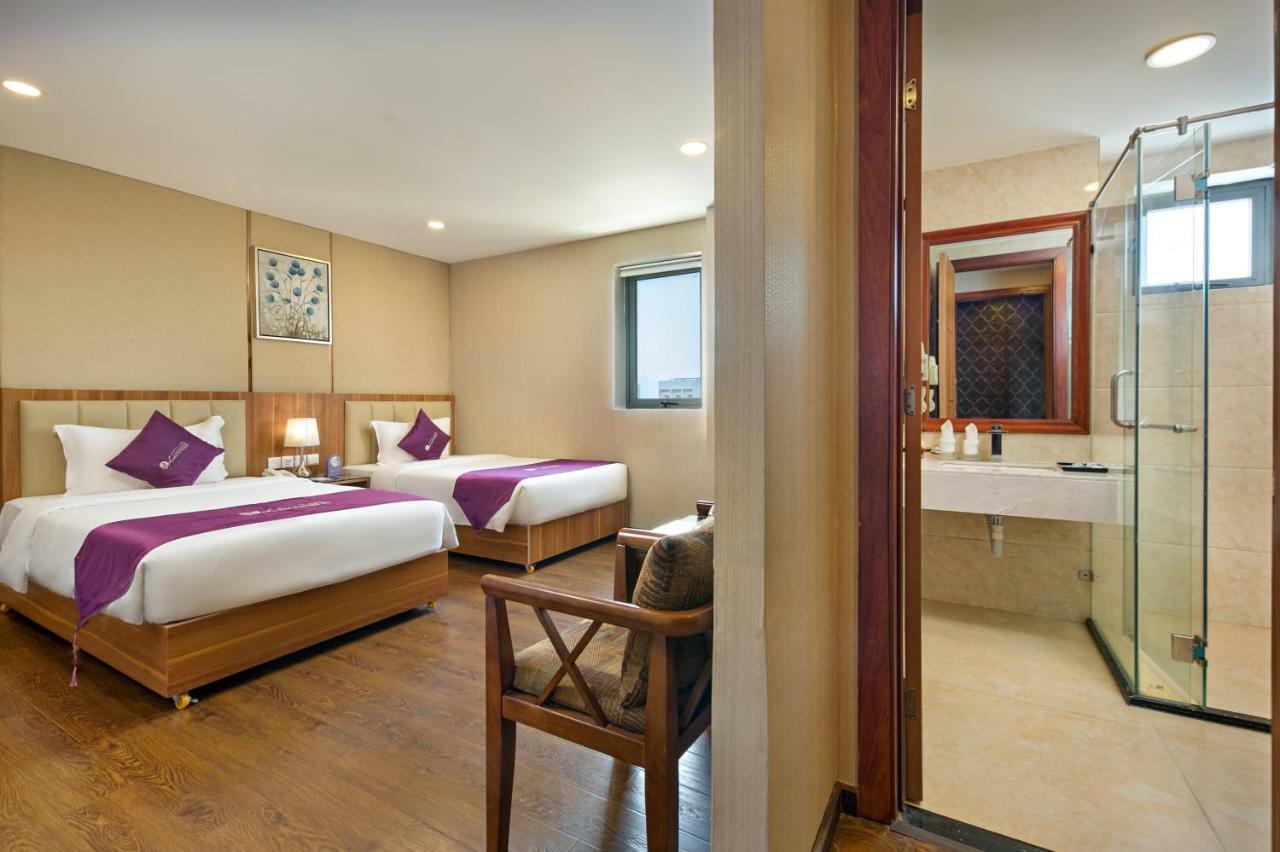Lavender Riverside Hotel Дананг Экстерьер фото